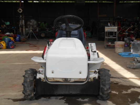 รถตัดหญ้า OREC RM90V พร้อมใช้งาน
