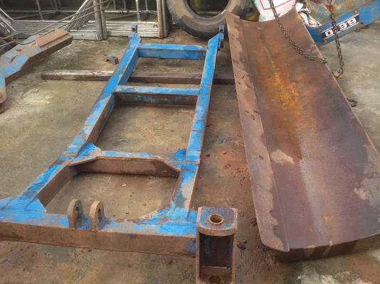 ดันหน้ารถไถฟอร์ดCMT