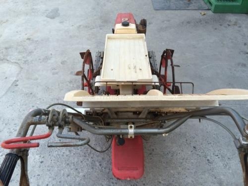 รถปลูกข้าวดำนาเดินตาม YANMAR YP200 รหัสสินค้า : 80903769 Tel.086-8150487 Line ID: nihonmono รถปลูกข้าวดำนาเดินตาม YANMAR YP200 รหัสสินค้า : 80903769 Tel.086-8150487 Line ID: nihonmono