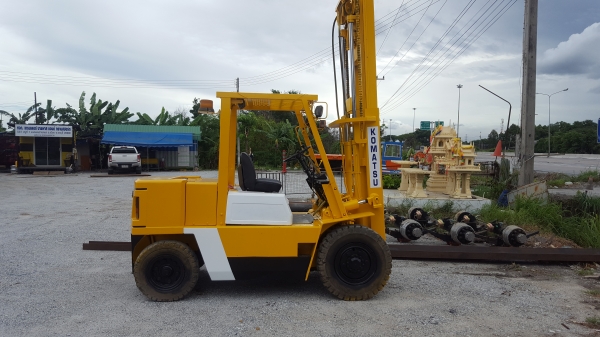 ขายรถยก3.5ตันออโต้..ดีเซล.เสา3ท่อนฟูลพรี