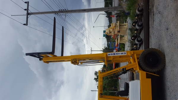 ขายรถยก3.5ตันออโต้..ดีเซล.เสา3ท่อนฟูลพรี