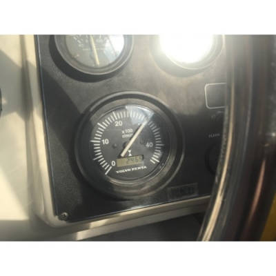 ขายเรือตกปลาไฟเบอร์ Catamaran Nissan SunCat 8 มือสองญี่ปุ่น