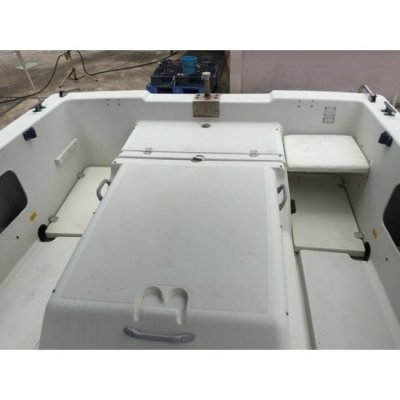 ขายเรือตกปลาไฟเบอร์ Catamaran Nissan SunCat 8 มือสองญี่ปุ่น