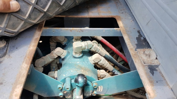 ขายด่วนรถแบคโฮKOBELCO-SK200SR-YB02-มาคซีชั่วโม่งทำงานน้อยรถนอกเพิ่งนำเข้ามายังไม่เคยใช้งานในเมืองไทยเลย