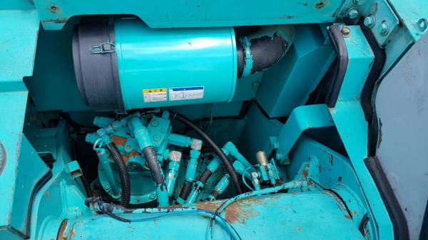 ขายด่วนรถแบคโฮKOBELCO-SK200SR-YB02-มาคซีชั่วโม่งทำงานน้อยรถนอกเพิ่งนำเข้ามายังไม่เคยใช้งานในเมืองไทยเลย