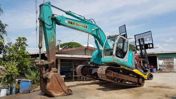 ขายด่วนรถแบคโฮKOBELCO-SK200SR-YB02-มาคซีชั่วโม่งทำงานน้อยรถนอกเพิ่งนำเข้ามายังไม่เคยใช้งานในเมืองไทยเลย