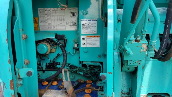ขายด่วนรถแบคโฮKOBELCO-SK200SR-YB02-มาคซีชั่วโม่งทำงานน้อยรถนอกเพิ่งนำเข้ามายังไม่เคยใช้งานในเมืองไทยเลย
