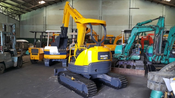 ขาย รถขุด KOMATSU รุ่น PC30FR มือสองญี่ปุ่น แทรกเหล็ก สลักแน่น ทำงานไว สวยพร้อมใช้งาน มือถือ/LINE ID : 0818753444 ขาย รถขุด KOMATSU รุ่น PC30FR มือสองญี่ปุ่น แทรกเหล็ก สลักแน่น ทำงานไว สวยพร้อมใช้งาน มือถือ/LINE ID : 0818753444