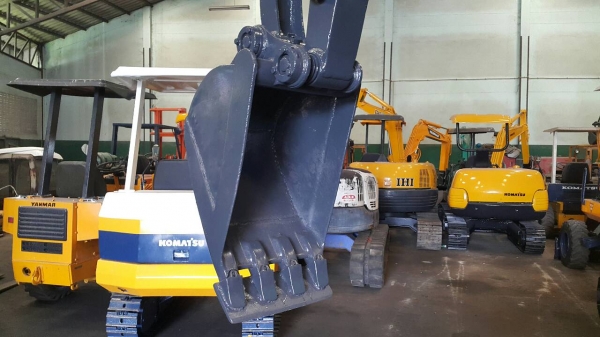 ขาย รถขุด KOMATSU รุ่น PC30FR มือสองญี่ปุ่น แทรกเหล็ก สลักแน่น ทำงานไว สวยพร้อมใช้งาน มือถือ/LINE ID : 0818753444 ขาย รถขุด KOMATSU รุ่น PC30FR มือสองญี่ปุ่น แทรกเหล็ก สลักแน่น ทำงานไว สวยพร้อมใช้งาน มือถือ/LINE ID : 0818753444