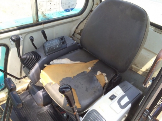 ขายรถแบคโฮ KOMATSU PC45-7 คอลโทรลสั้น รถนอกนำเข้าเอง สภาพสวยพร้อมใช้งาน มีVDOการทำงานครับ ขายรถแบคโฮ KOMATSU PC45-7 คอลโทรลสั้น รถนอกนำเข้าเอง สภาพสวยพร้อมใช้งาน มีVDOการทำงานครับ