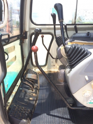 ขายรถแบคโฮ KOMATSU PC45-7 คอลโทรลสั้น รถนอกนำเข้าเอง สภาพสวยพร้อมใช้งาน มีVDOการทำงานครับ ขายรถแบคโฮ KOMATSU PC45-7 คอลโทรลสั้น รถนอกนำเข้าเอง สภาพสวยพร้อมใช้งาน มีVDOการทำงานครับ