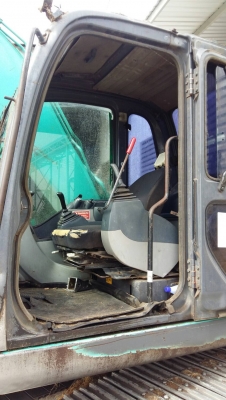 รถแบคโฮ KOBELCO SK - 140 , ( รถทำงาน 2x,xxx ชม. ) สนใจติดต่อ 081 - 6079515