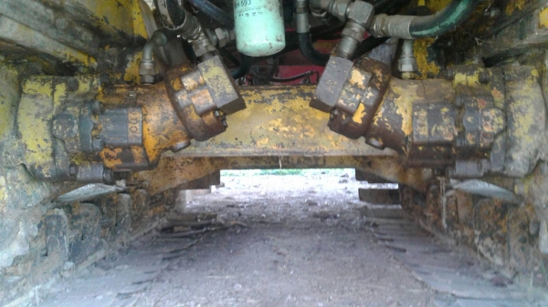 ขาย รถเกี่ยวข้าว เกษตรพัฒนา รุ่นจ้าวช้างไวไฟ อุ้ม 2.5 ตัน ช่วงล่าง 12 HT เครื่อง 6D17 195 แรงม้า ราคาคุยกันได้ครับ