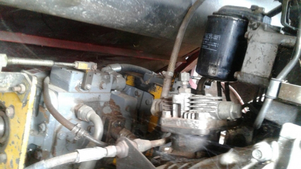 ขาย รถเกี่ยวข้าว เกษตรพัฒนา รุ่นจ้าวช้างไวไฟ อุ้ม 2.5 ตัน ช่วงล่าง 12 HT เครื่อง 6D17 195 แรงม้า ราคาคุยกันได้ครับ