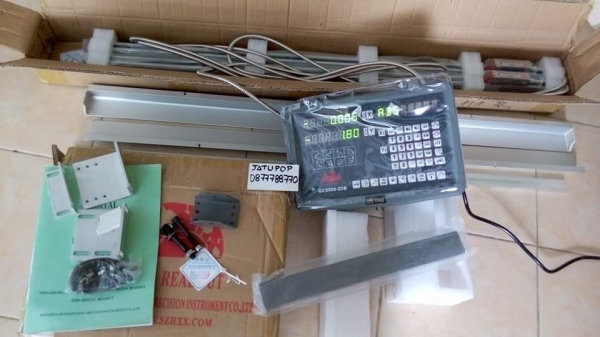 DRO Linear scale 2 แกน 1000มมx1000มม DRO Linear scale 2 แกน 1000มมx1000มม