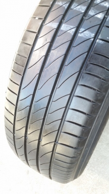 ขายยาง195/65/15 ปี 3714 MICHERLIN 3ST  4 เส้น