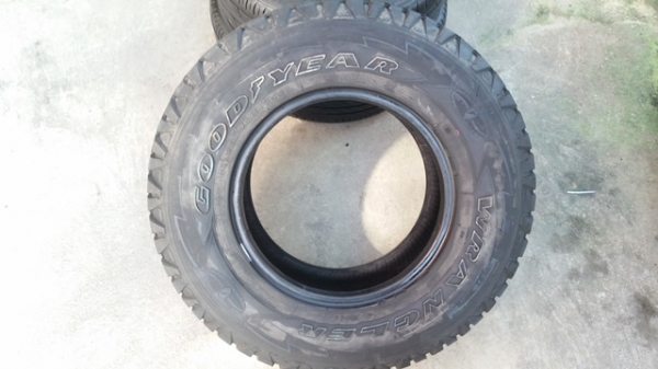 ขายยาง235/75/15 ปี 3010 GOODYEAR 4 เส้น ขายยาง235/75/15 ปี 3010 GOODYEAR 4 เส้น
