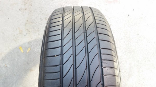 ขายยาง205/65/15 ปี 3113 MICHERLIN 3ST  2 เส้น