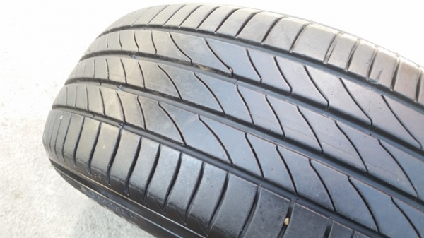 ขายยาง205/65/15 ปี 3113 MICHERLIN 3ST  2 เส้น