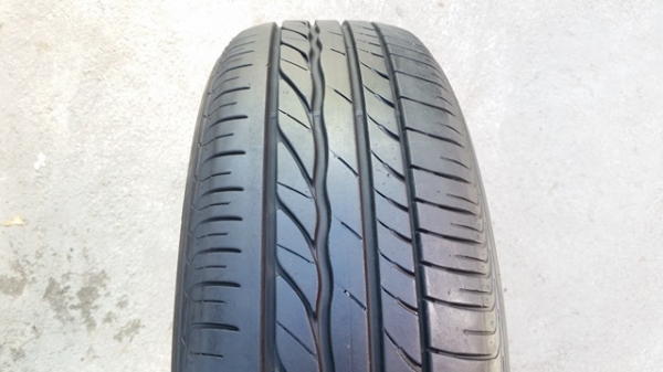 ขายยาง195/65/15 ปี 13 BRIDGESTONE ER300 4 เส้น