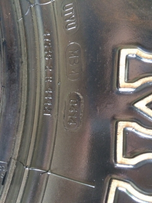 ยาง mud mickey thompson 285/75/16 ปี14