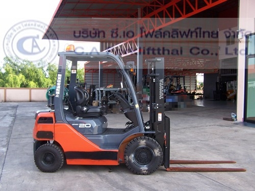 ขาย รถโฟล์คลิฟท์ TOYOTA รุ่น 8-FG20