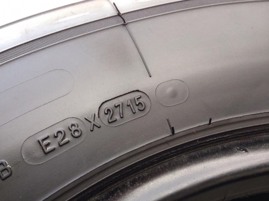 ยาง MICHELIN XCD 215 R 14 ปี 15 2 เส้น 2800 สภาพสวยๆดอกยางนิ่มๆไม่มีปะไม่บวมเอาไปวิ่งกันยาวๆราคาเบาๆค่ะ ยาง MICHELIN XCD 215 R 14 ปี 15 2 เส้น 2800 สภาพสวยๆดอกยางนิ่มๆไม่มีปะไม่บวมเอาไปวิ่งกันยาวๆราคาเบาๆค่ะ