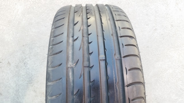 ขายยาง205/45/16 ปี 14 ROADSTONE N8000 2 เส้น