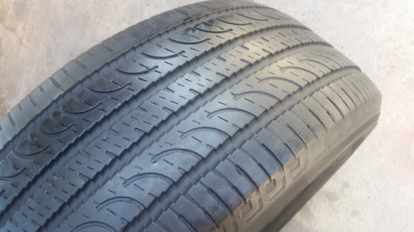 ขายยาง235/55/18 ปี 1413 YOKOHAMA 4 เส้น