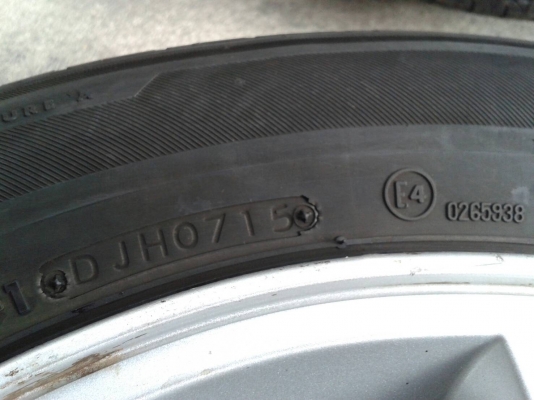 ขอบ16นิ้ว6 รู อีสุ พร้อมยาง สวยๆ 4 ล้อ ราคา 5700 บาท