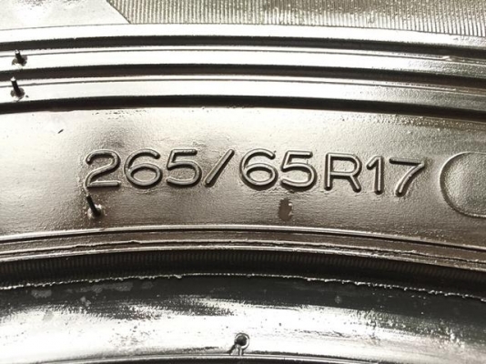 ยาง Michelin 265 65 17 ปี13 ดอกเต็ม ราคาไม่แพง