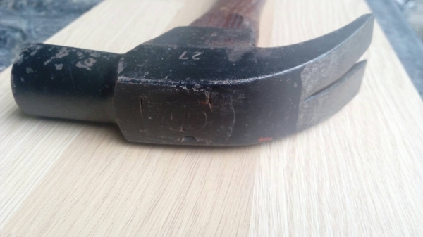 ขายค้อนเหรียญทองเก่าเก็บขนาด25mm. Made in W-Germany.