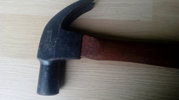 ขายค้อนเหรียญทองเก่าเก็บขนาด25mm. Made in W-Germany.