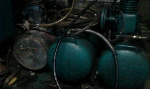 ปั้มลมถูกๆถังเล็ก36ลิตรมอเตอ์1/2แรง