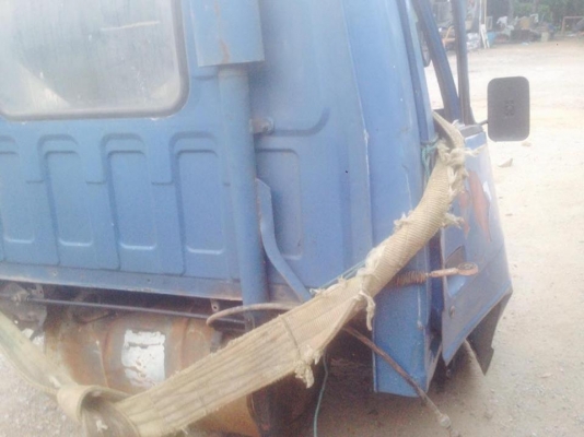 ขาย หัวรถ 6 ล้อ NKR ราคา 4500 ขาย หัวรถ 6 ล้อ NKR ราคา 4500