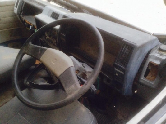 ขาย หัวรถ 6 ล้อ NKR ราคา 4500 ขาย หัวรถ 6 ล้อ NKR ราคา 4500