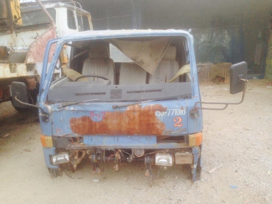 ขาย หัวรถ 6 ล้อ NKR ราคา 4500 ขาย หัวรถ 6 ล้อ NKR ราคา 4500