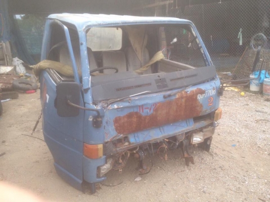 ขาย หัวรถ 6 ล้อ NKR ราคา 4500 ขาย หัวรถ 6 ล้อ NKR ราคา 4500