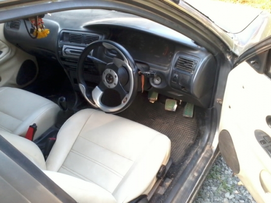 ขายรถเก๋ง TOYOTA COLOLA ติดแกส พร้อมใช้ ทะเบียนปกติ