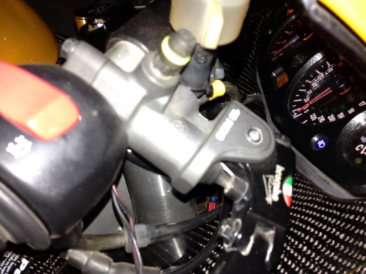 hayabusa y.2000 อินวอย สรรพสามิต เเท้ hayabusa y.2000 อินวอย สรรพสามิต เเท้