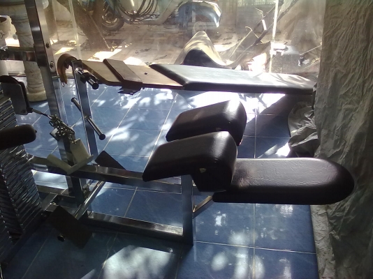 ชุดยิม ยี่ห้อ PARAMOUNT รุ่น st4 ของ USA สามารถเล่นพร้อมกันได้ 6 คน