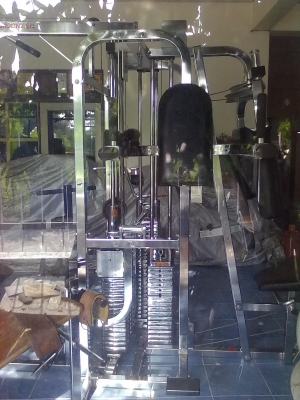 ชุดยิม ยี่ห้อ PARAMOUNT รุ่น st4 ของ USA สามารถเล่นพร้อมกันได้ 6 คน