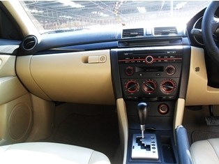 MAZDA 3 1.6 4DRS. ปี2005 สีน้ำเงิน  AT