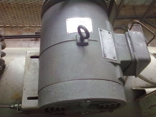 เครื่องปั๊มลมโตชิบา ของประเทศญี่ปุ่น ถัง 810 ลิตร 10 แรง เครื่องปั๊มลมโตชิบา ของประเทศญี่ปุ่น ถัง 810 ลิตร 10 แรง