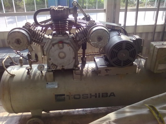 เครื่องปั๊มลมโตชิบา ของประเทศญี่ปุ่น ถัง 810 ลิตร 10 แรง เครื่องปั๊มลมโตชิบา ของประเทศญี่ปุ่น ถัง 810 ลิตร 10 แรง