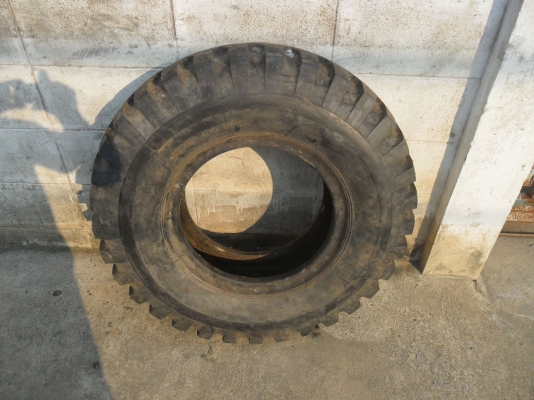 ยาง 9.00 - 16 มี 1 เส้น