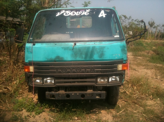 ขายถูก โตโยต้า 6 ล้อ ขายถูก โตโยต้า 6 ล้อ