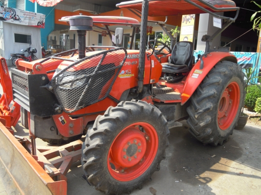 M7040 พร้อมใบดัน สวยๆ พร้อมเล่มทะเบียน