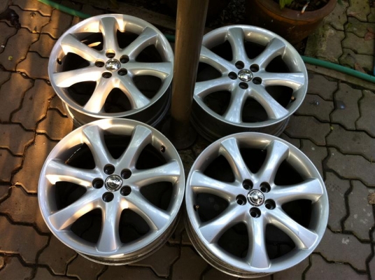 ขายแม็กเดิม Toyota wish ขอบ17"