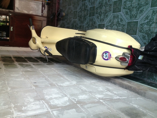 ขายเวสป้าไฟเหลี่ยม